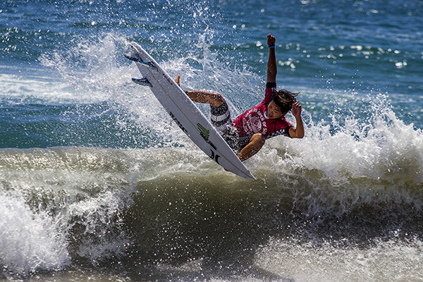 Hiroto Ohhara (JPN) claims victory at the Vans US Open of Surfing Men's QS 10,000.Image: WSL / Morris